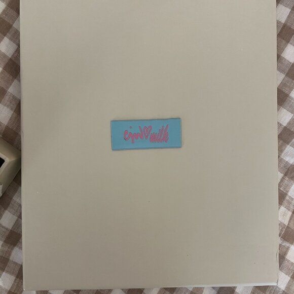 Milk Bar scarf - NWT - Picture 7 of 7